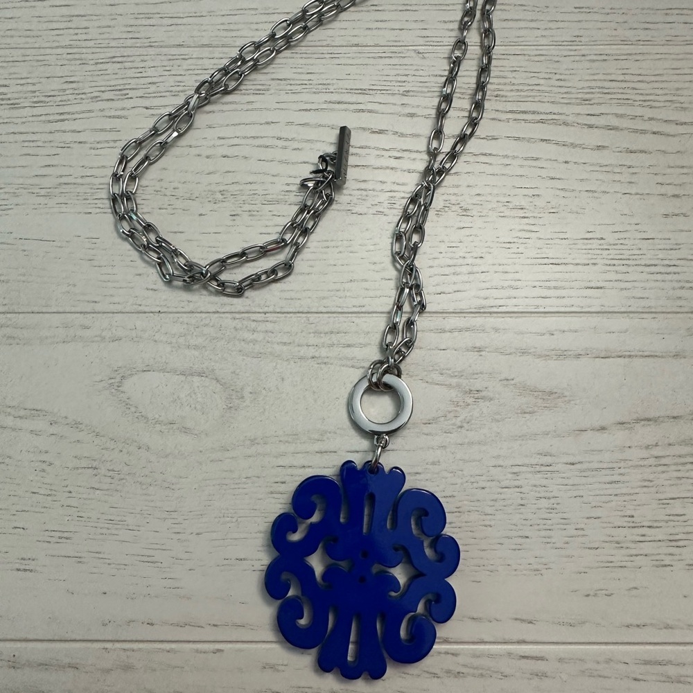 ZENZII Blue Pendant Necklace with Silver Chain 20”